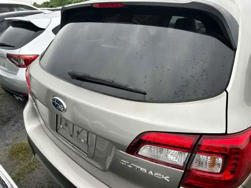 SUBARU LEGACY OUTBACK LIMITED 4WD Image 18