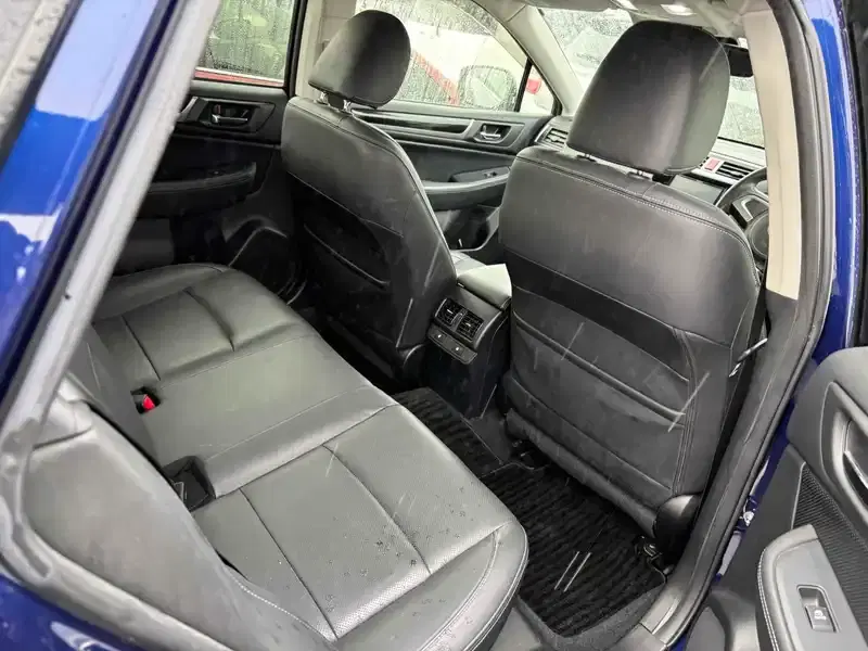 SUBARU LEGACY OUTBACK LIMITED Image 7