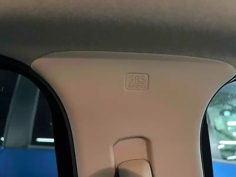 MAZDA DEMIO 13S Image 15