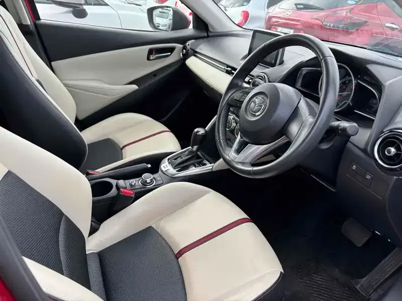 MAZDA DEMIO 13S_L PACKAGE Image 3