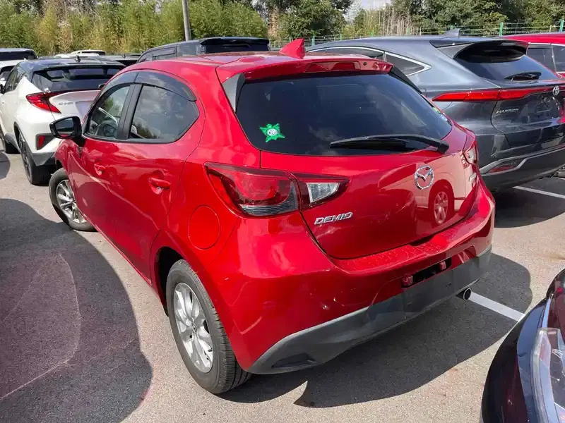 MAZDA DEMIO 13 S TOURING Image 2