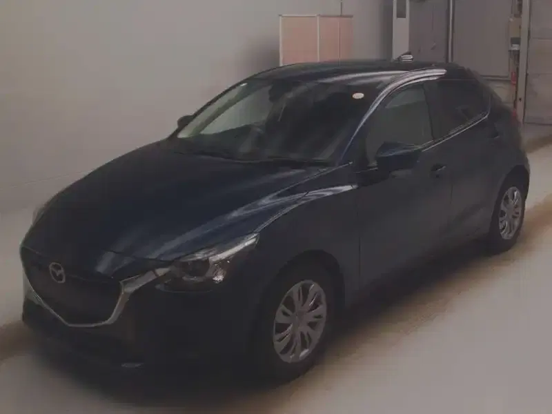 MAZDA DEMIO 15S Image 3