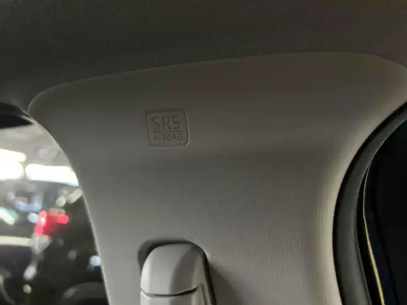 MAZDA DEMIO 15S Image 15