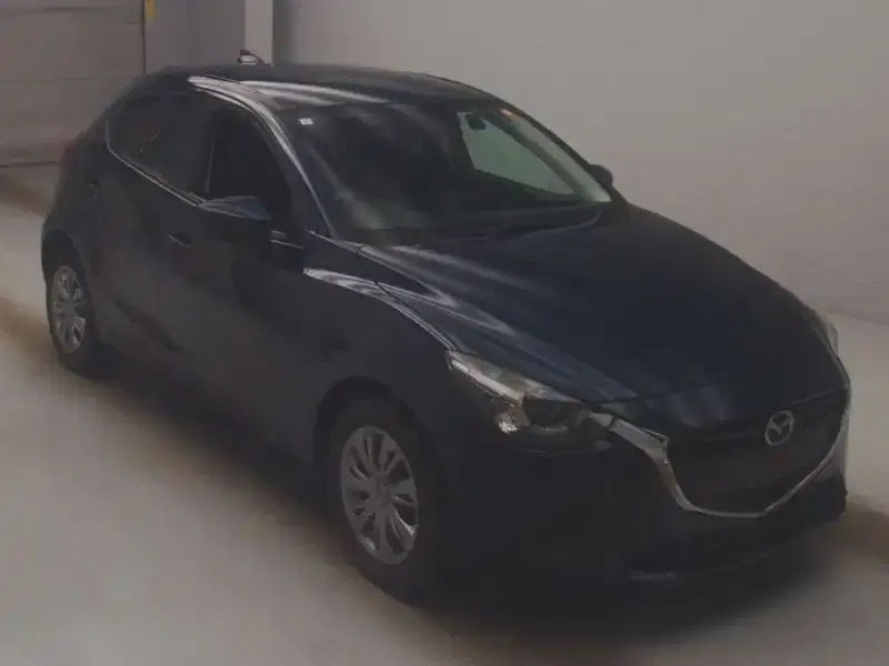 MAZDA DEMIO 15S Image 6