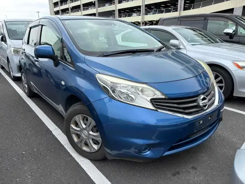 2014 Nissan NOTE 28,000 km