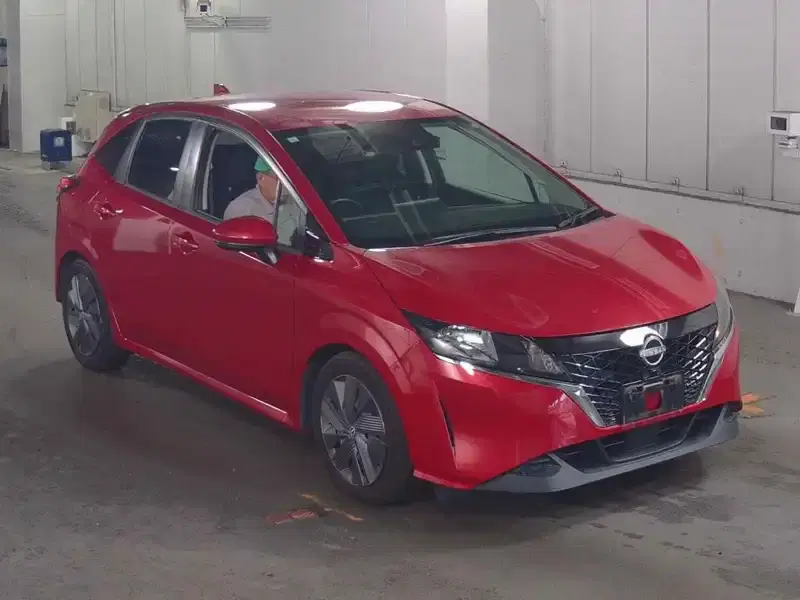 2020 Nissan NOTE 121,000 km