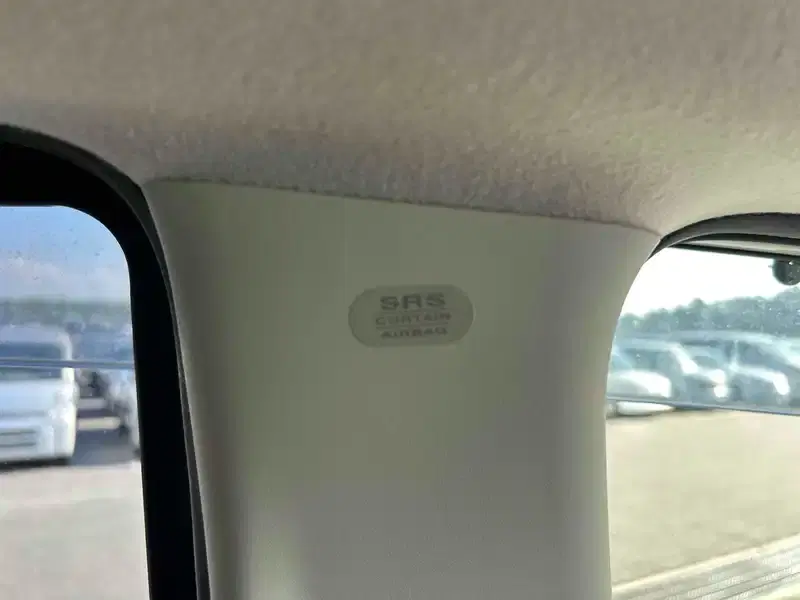 NISSAN SERENA HIGHWAY STAR Image 12