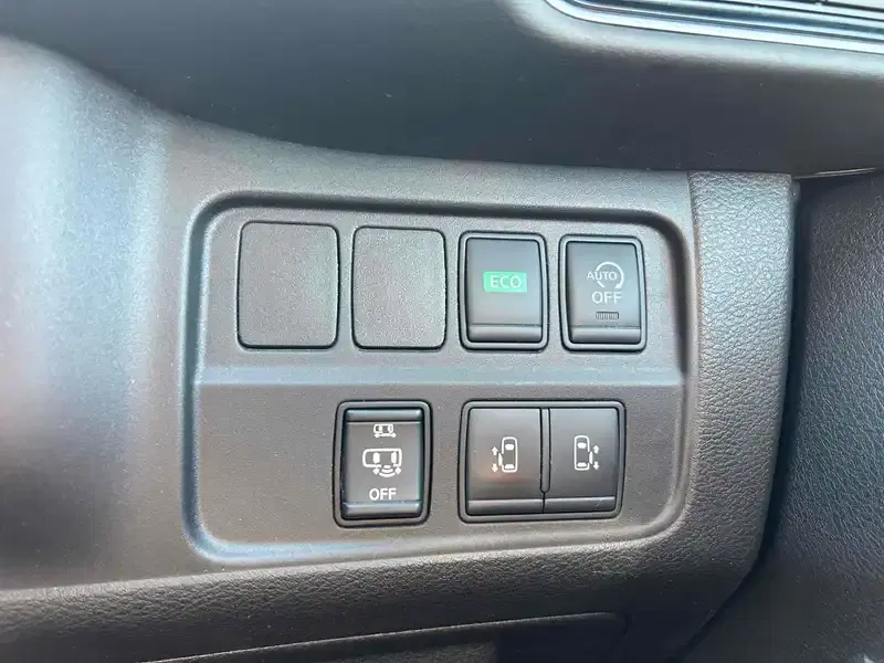 NISSAN SERENA HIGHWAY STAR Image 11