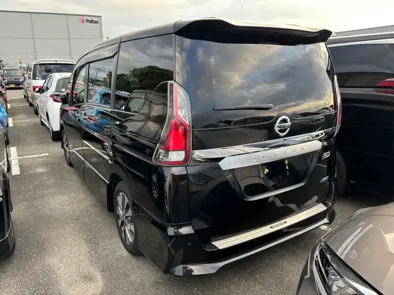 NISSAN SERENA HYBRID HIGHWAY STAR Image 2