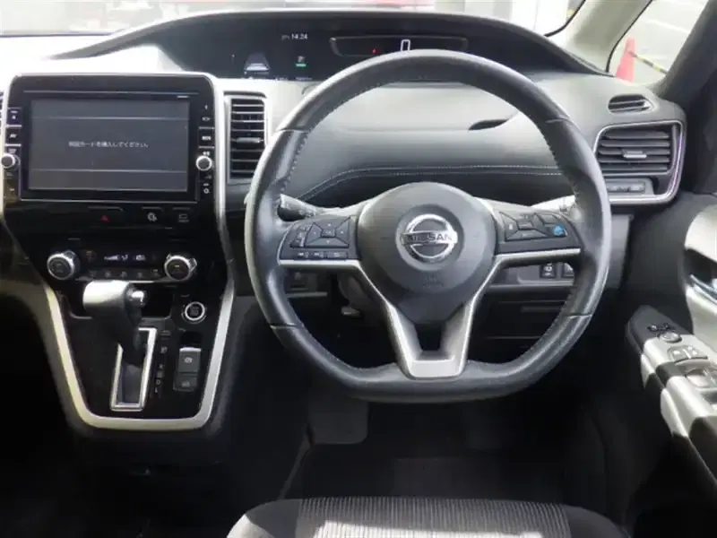 NISSAN SERENA HIGHWAY STAR V SMART PRO-PILOT Image 5