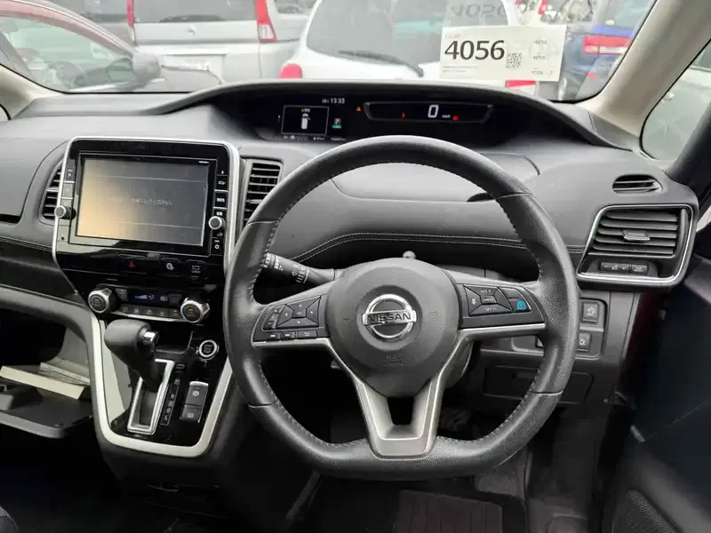 NISSAN SERENA HIGHWAY STAR V SMART PRO-PILOT Image 9
