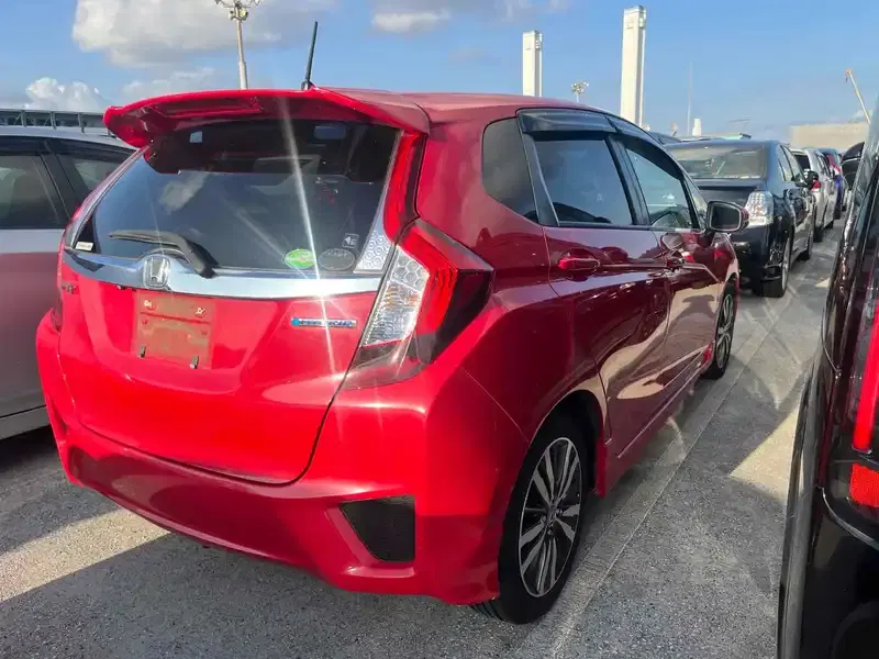 HONDA FIT HYBRID S PACKAGE Image 2