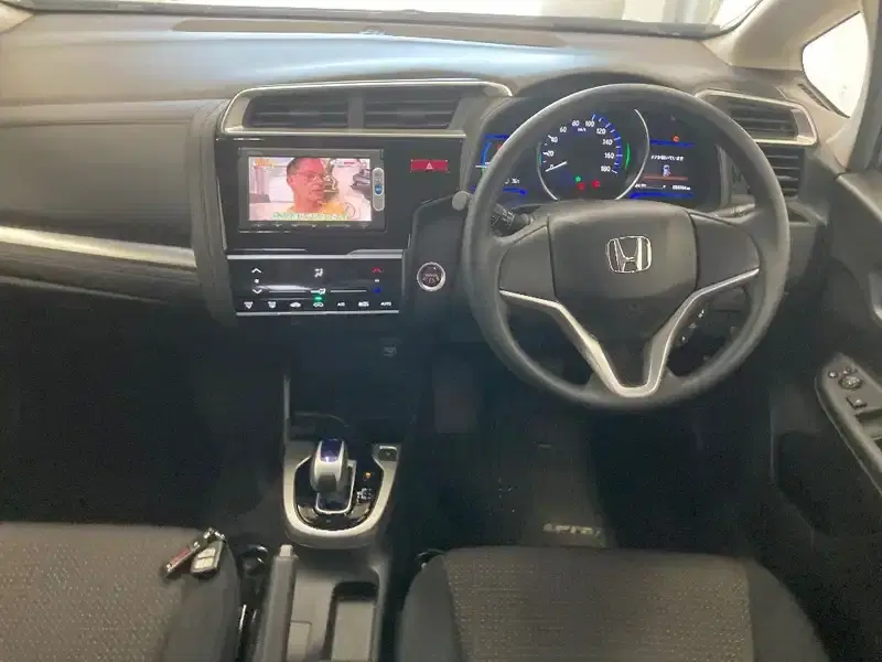 HONDA FIT HV F-PACKAGE Image 3