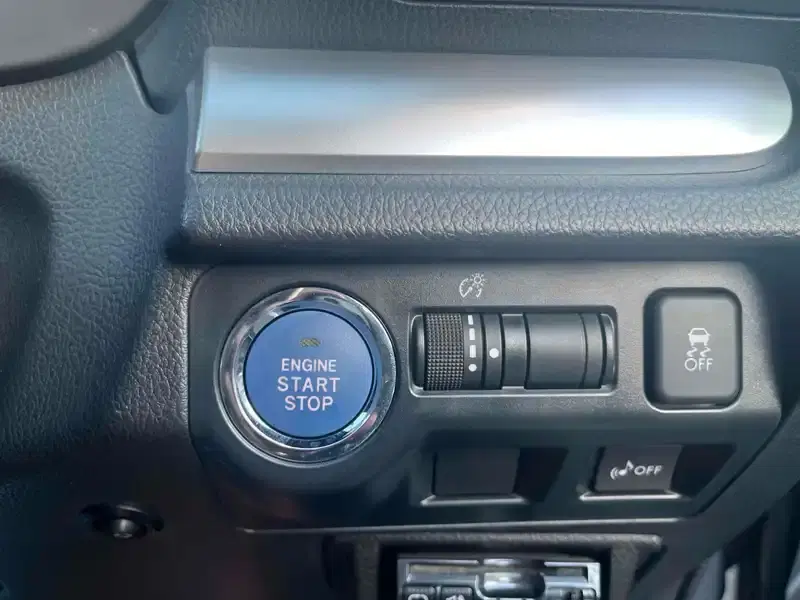 SUBARU IMPREZA XV HYBRID 4WD 2.0I-L EYESIGHT Image 33