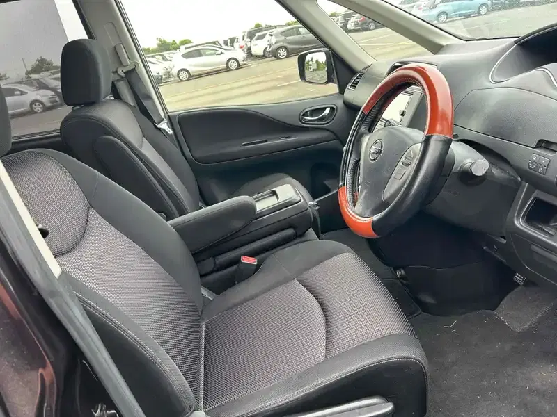 NISSAN SERENA HIGHWAY STAR S-HYBRID Image 6