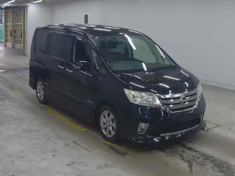 2012 Nissan SERENA 133,000 km