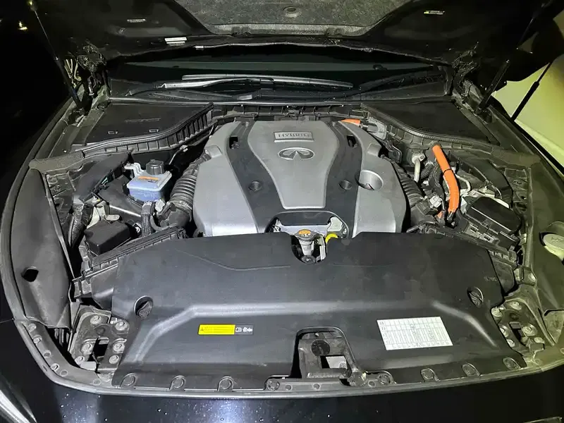 NISSAN SKYLINE 4D 350GT HYBRID Image 7