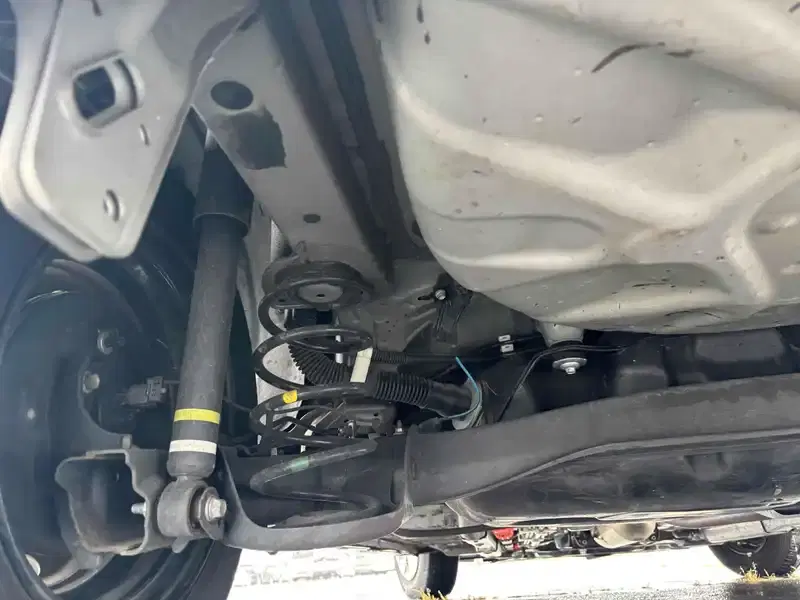 TOYOTA YARIS HYBRID X Image 29