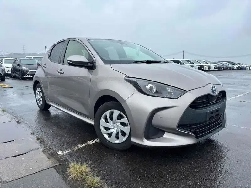 2021 Toyota YARIS 97,000 km