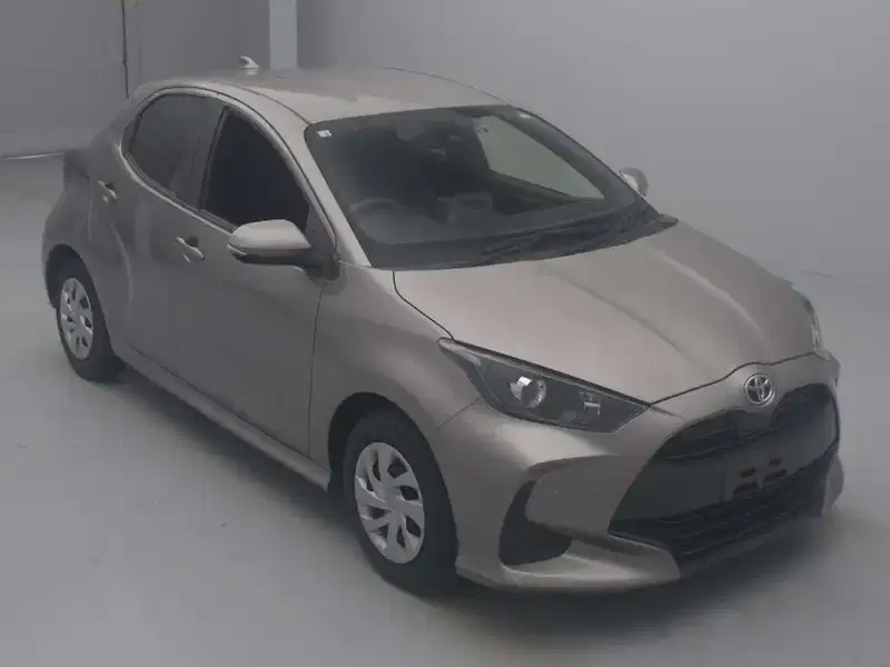 TOYOTA YARIS HYBRID X Image 6