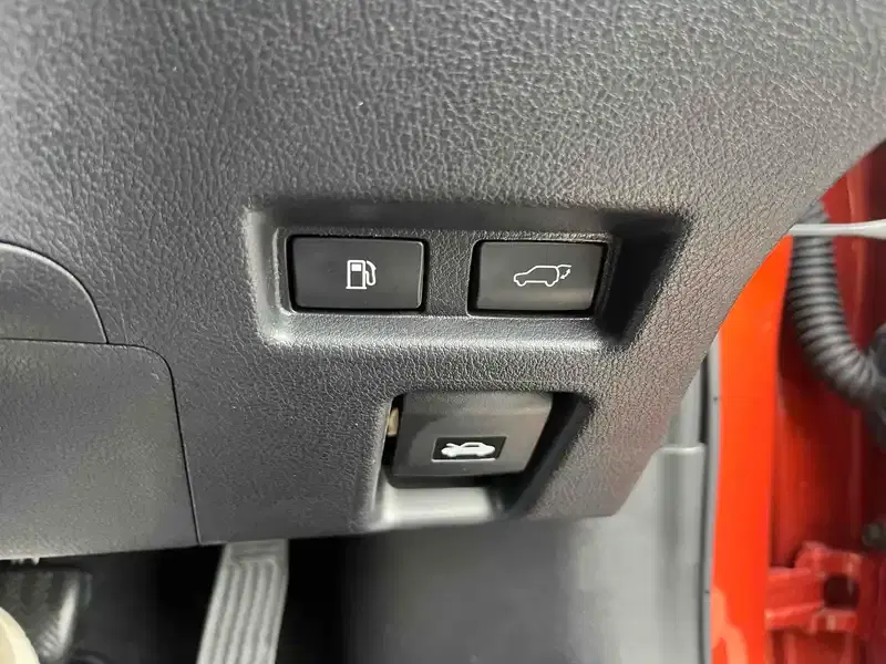 LEXUS UX UX250H VERSION L Image 19
