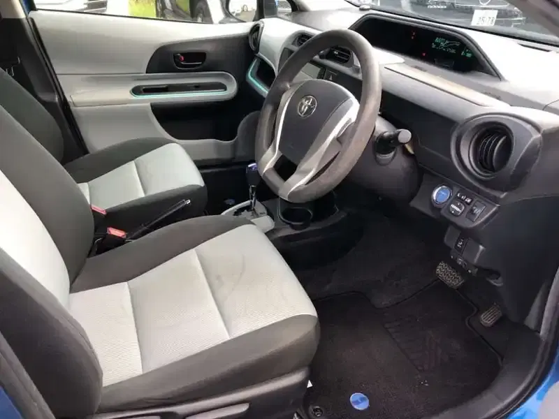 TOYOTA AQUA S BODYKITA Image 3