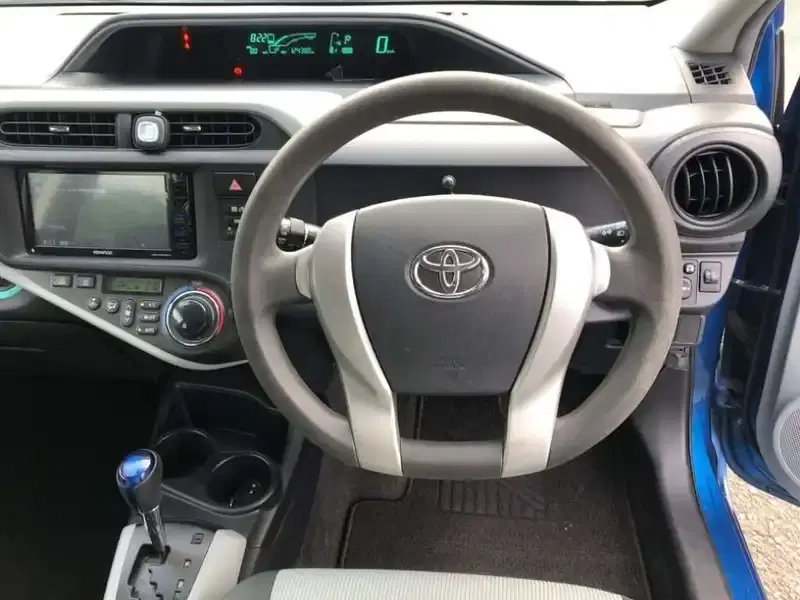 TOYOTA AQUA S BODYKITA Image 6