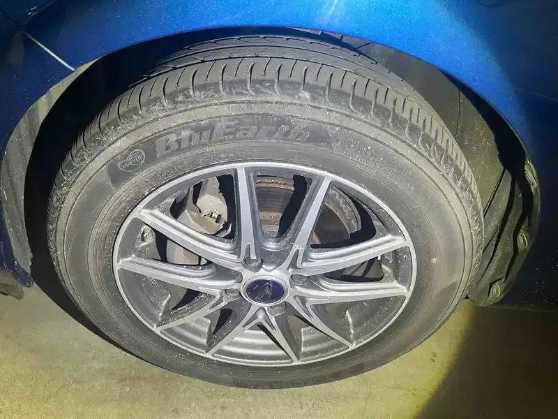 TOYOTA AQUA S Image 15