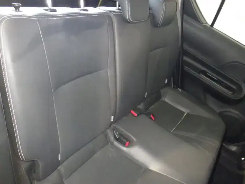TOYOTA AQUA G BLACK SOFT LEATHER SELECTION Image 8