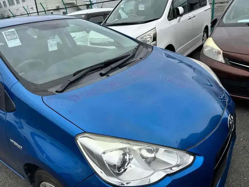 TOYOTA AQUA S Image 14