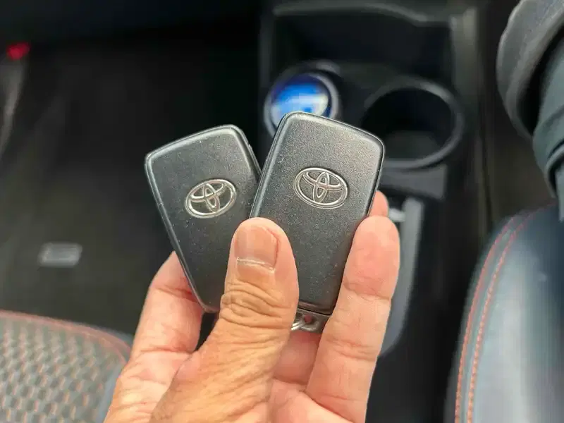 TOYOTA AQUA X-URBUN Image 23