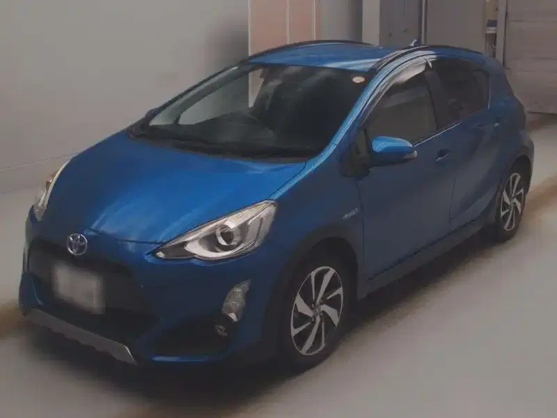 TOYOTA AQUA X-URBUN Image 3