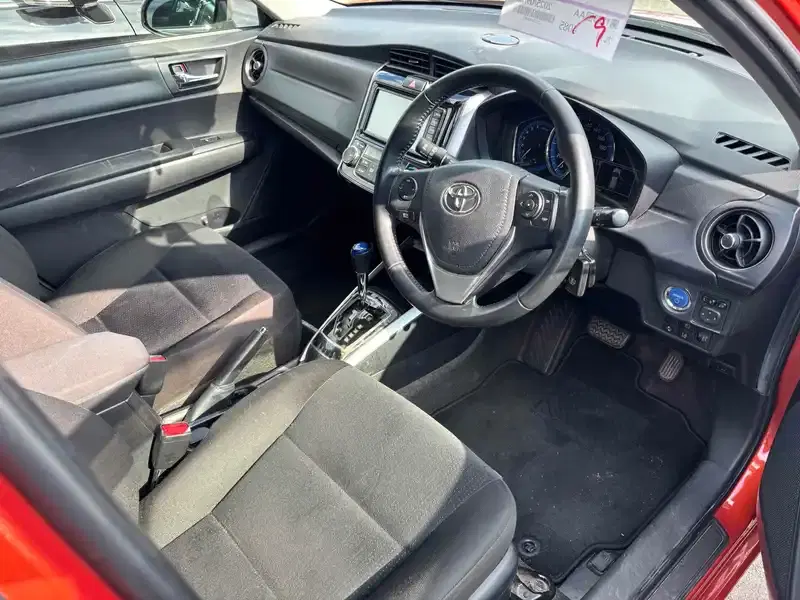 TOYOTA COROLLA FIELDER HYBRID G Image 10
