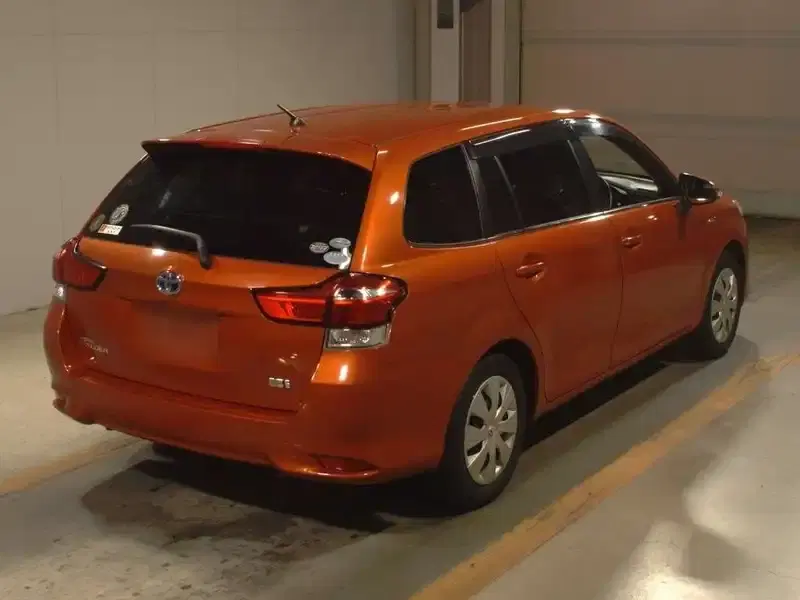 TOYOTA COROLLA FIELDER HYBRID G Image 4