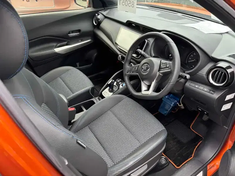 NISSAN KICKS 5D X Image 10
