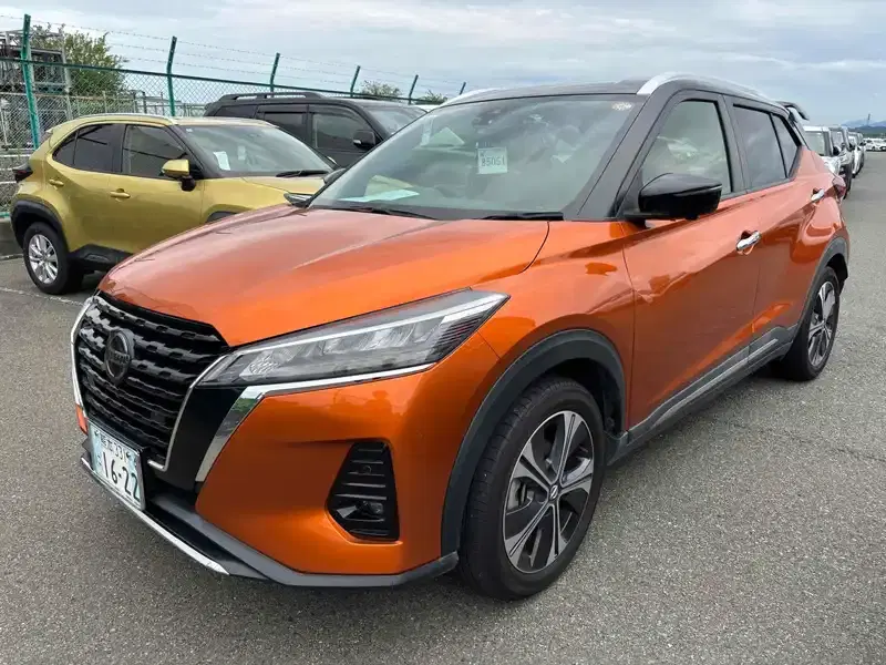 2021 Nissan KICKS 5D 33,264 km