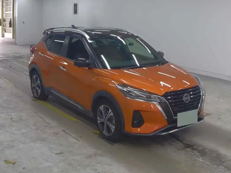 NISSAN KICKS 5D X Image 3