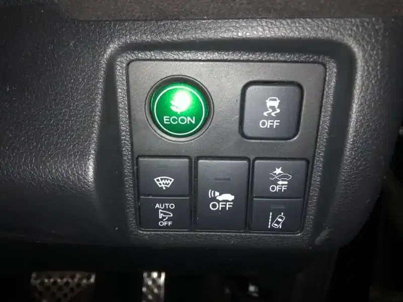 HONDA VEZEL HYBRID RS HONDA SENSING Image 9