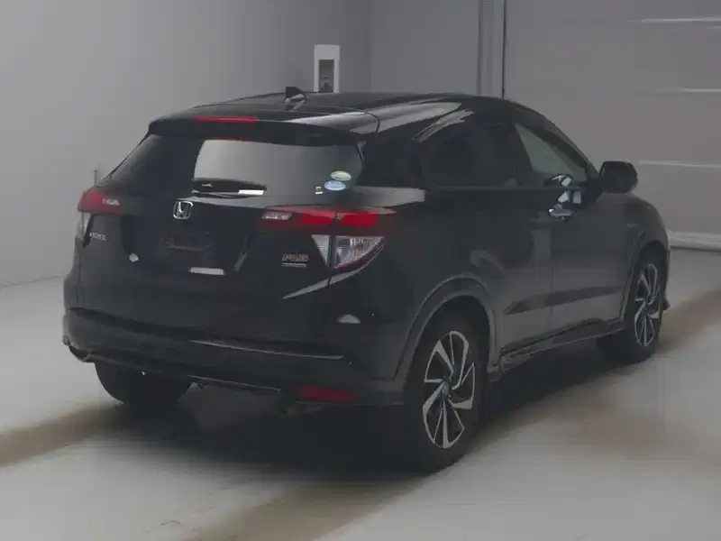 HONDA VEZEL HYBRID RS HONDA SENSING Image 4