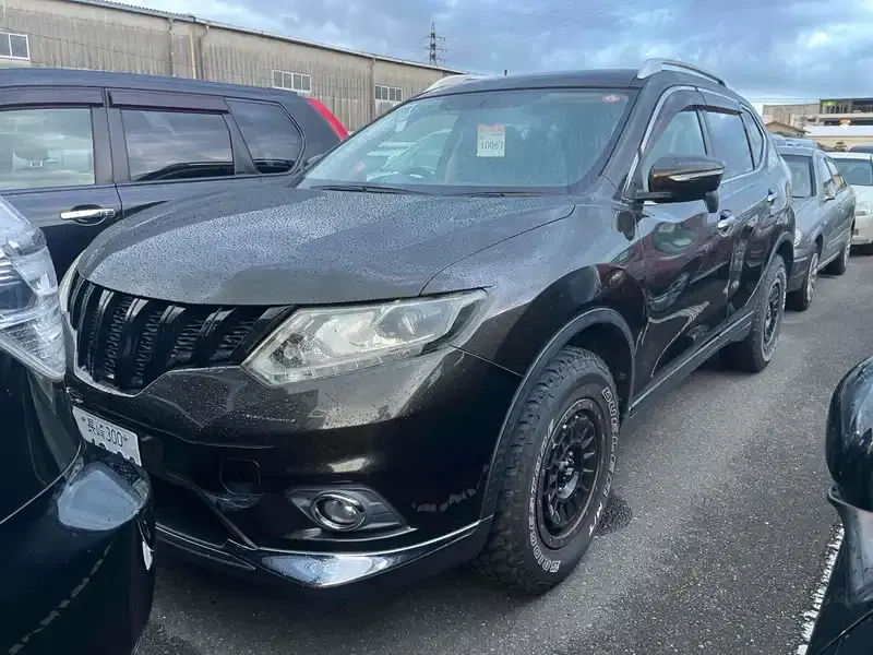 2014 Nissan X-TRAIL 121,000 km