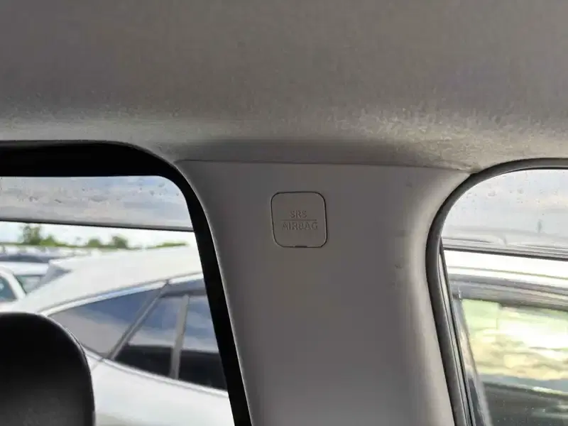 NISSAN ELGRAND 250 HIGHWAY STAR S Image 26