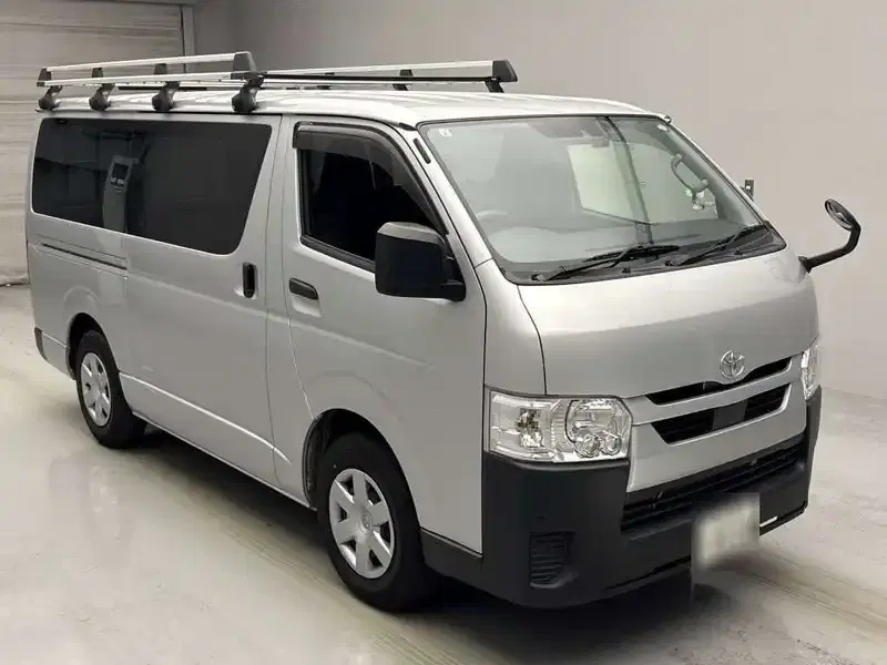 TOYOTA HIACE VAN LONGDX Image 4