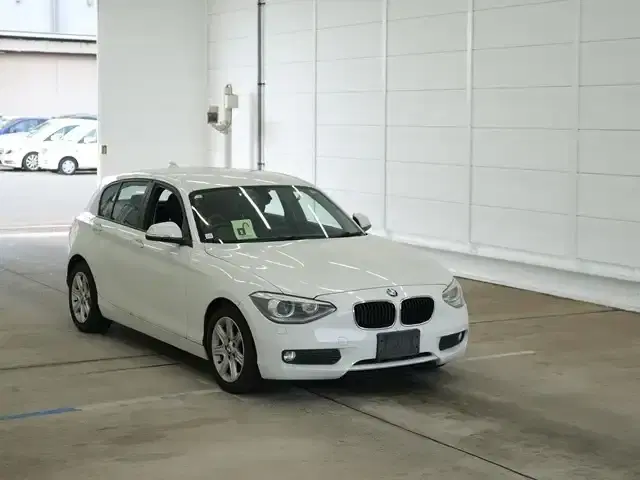 BMW 1 SERIES 116I Image 3