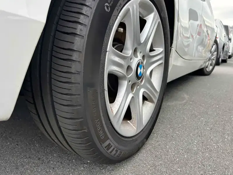 BMW 1 SERIES 116I Image 13