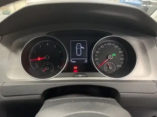 VOLKSWAGEN GOLF VARIANT TSI COMFORT LINE Image 8