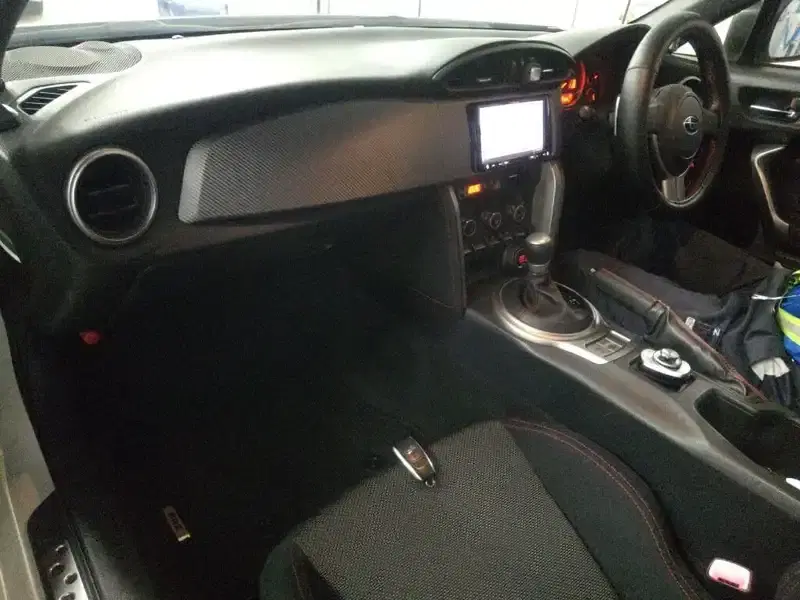 SUBARU BRZ S Image 3