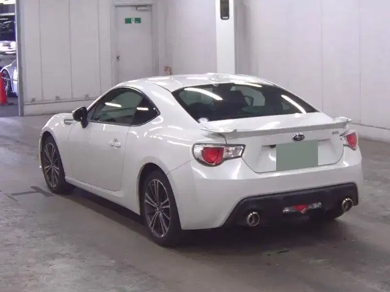 SUBARU BRZ S Image 2