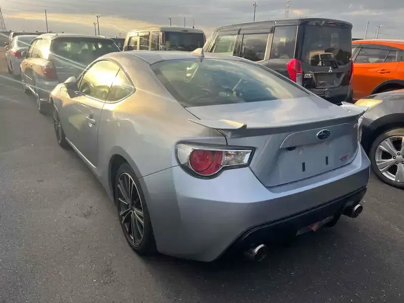 SUBARU BRZ S Image 2