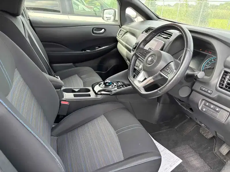 NISSAN LEAF X Image 3