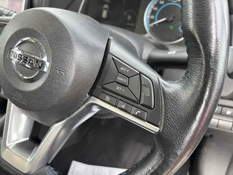 NISSAN LEAF X Image 5